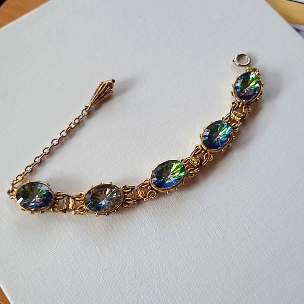 Elegant Gold and Blue Bracelet Vintage
